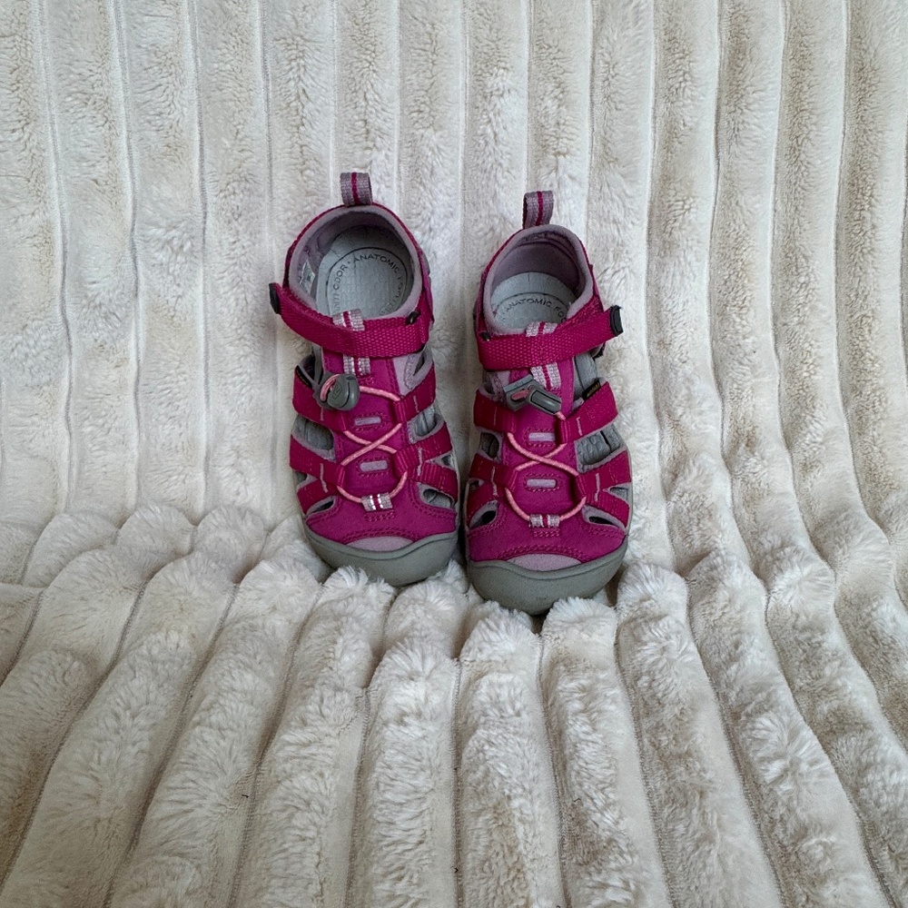 Keen Sandals Kids size 11